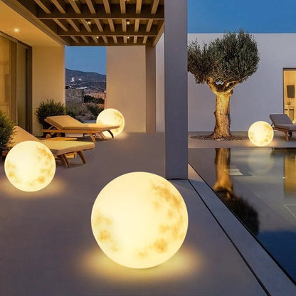 Bulirra - Moon-shaped garden lamp